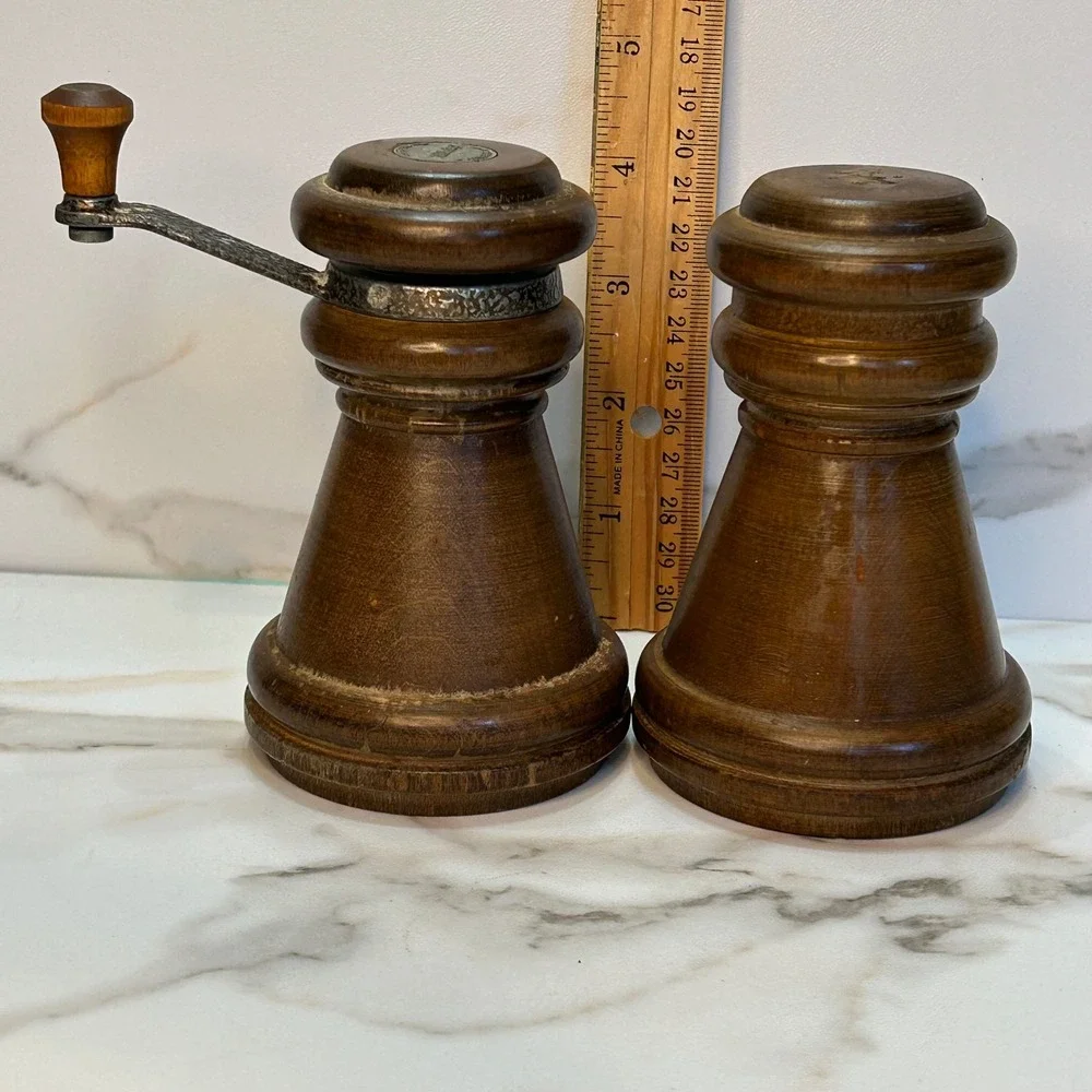 Vintage Mr. Dudley Wood Salt Shaker & Pepper Mill Set Crank Grinder Mid Century